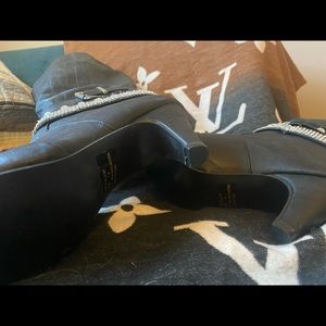 Black calf boot size 7